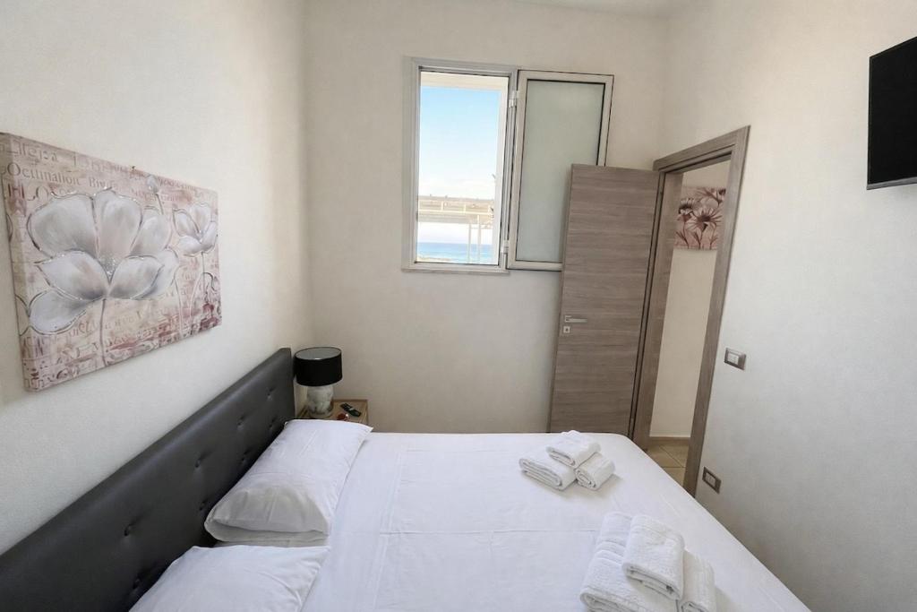 Trilocale vista mare tra brezza e relax - 3