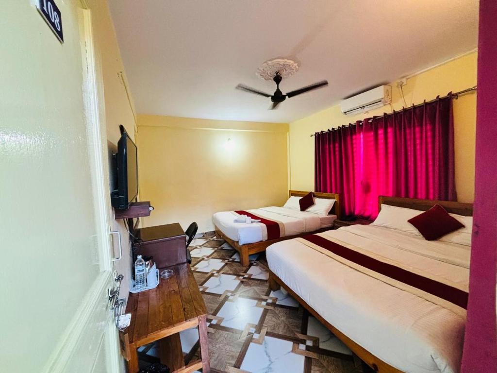 Hotel Lake shadow inn in Phewa Lake — photo 3