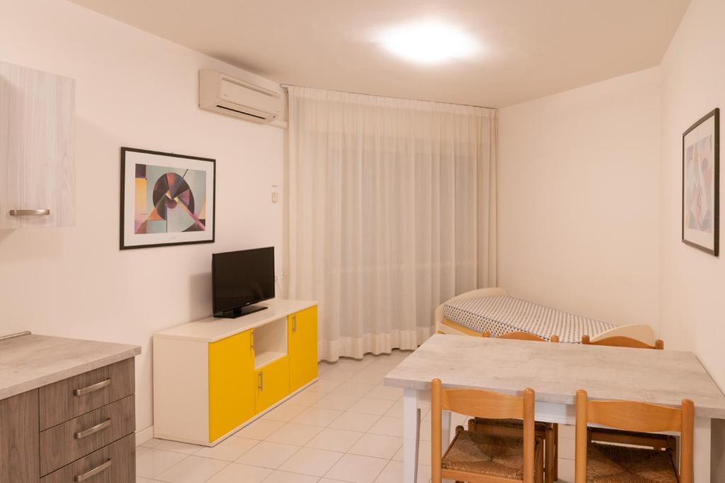 Appartamento Vista Mare con Piscina Lignano Sabbiadoro MV9 - 4