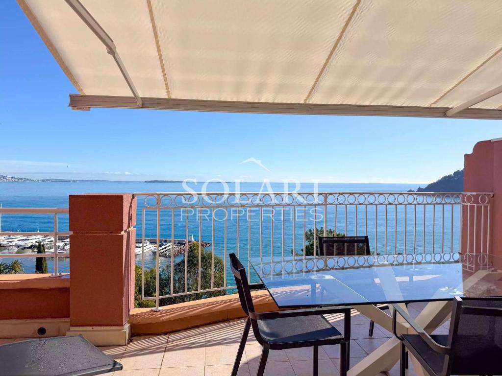 Terrace sea view swimming pool beaches on foot parking - 2