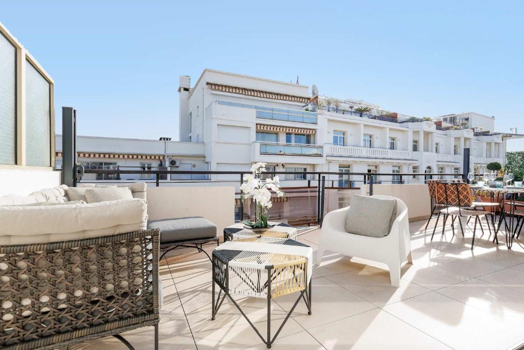 XXL 2 beds with XXL terrace next to Martinez Hotel - 5