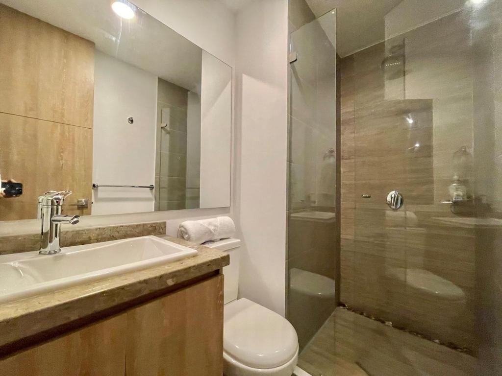 Luxury Apt I Views, Sauna, Gym near Unicentro - 2