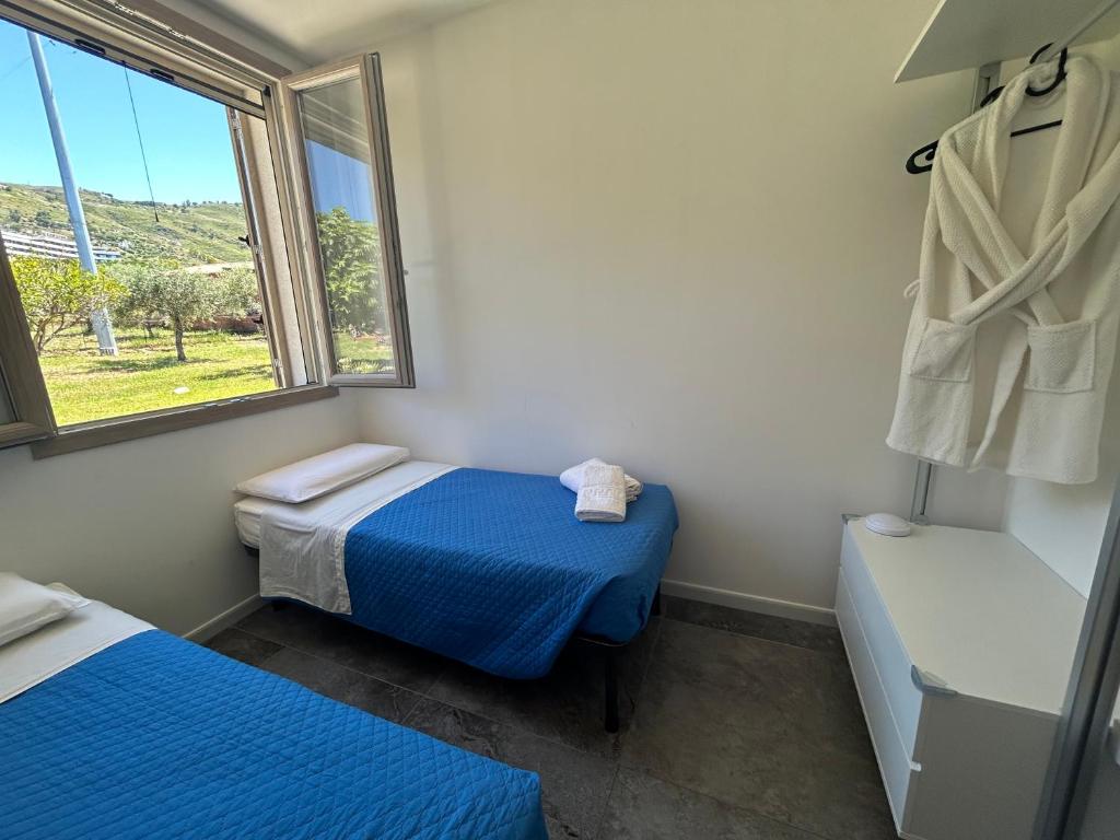 Sunset Holiday House - 3