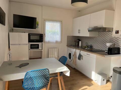 Appartement T2, très bien équipé, avec terrasse, jardin, et accès piscine, rénovation mars 2026 - 4