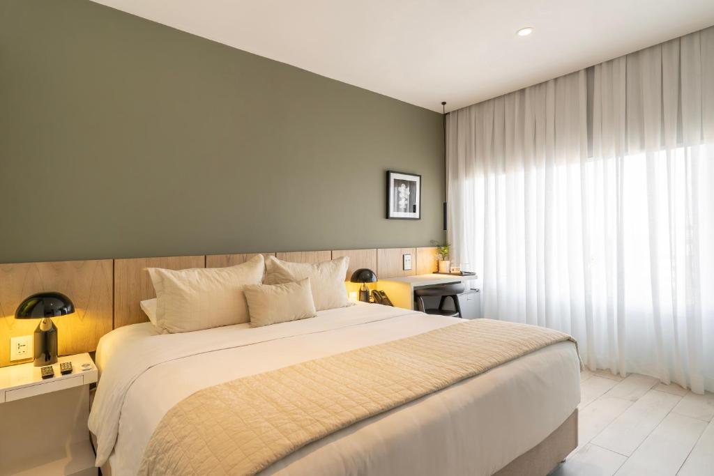 The Hub Urban Hotel - 1