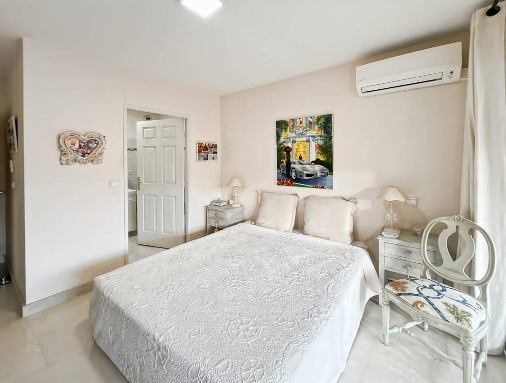 MYO1 - QUARTIER PALM BEACH _ 2 CHAMBRES BEL APPARTEMENT CLIMATISE - 3