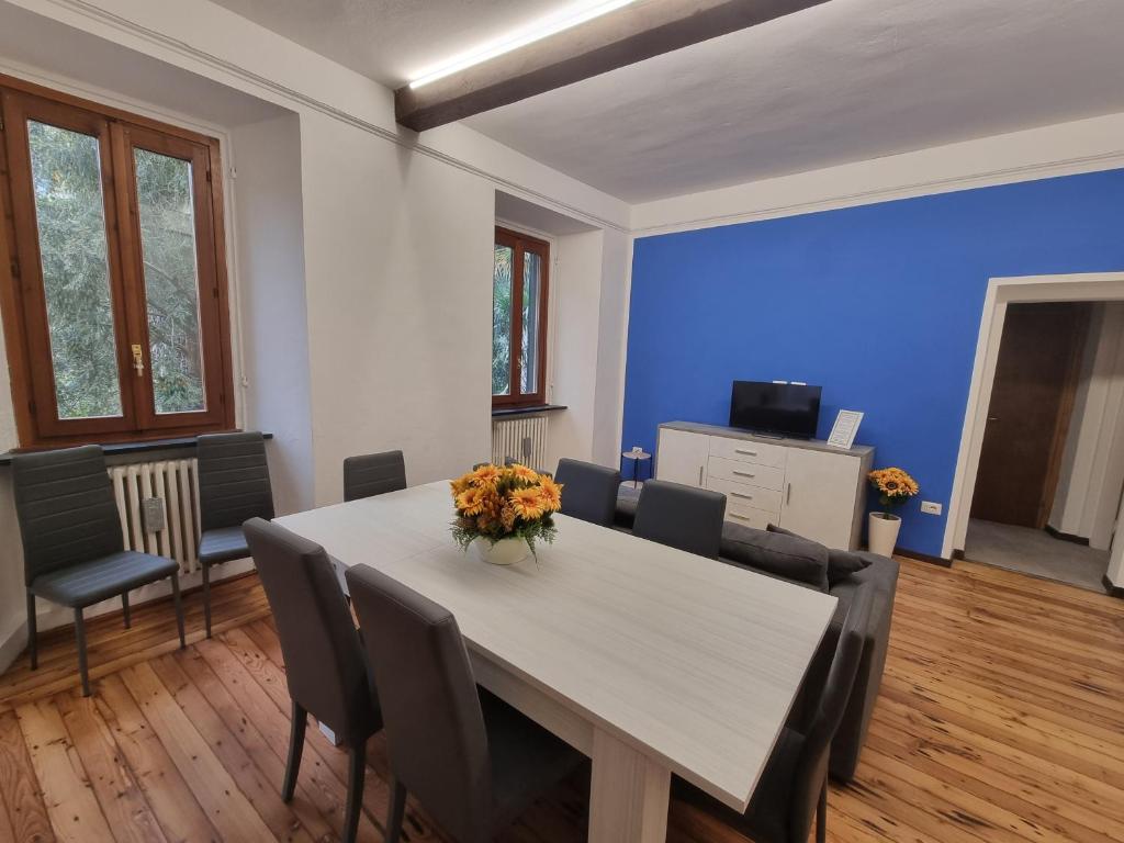 sunflower apartment - 1