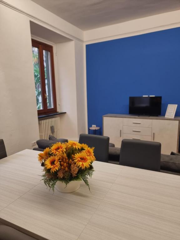 sunflower apartment - 3