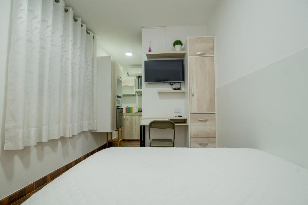 Studio rent - 3