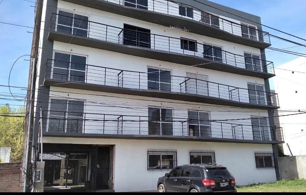 Departamento Lamadrid Escobar - 1