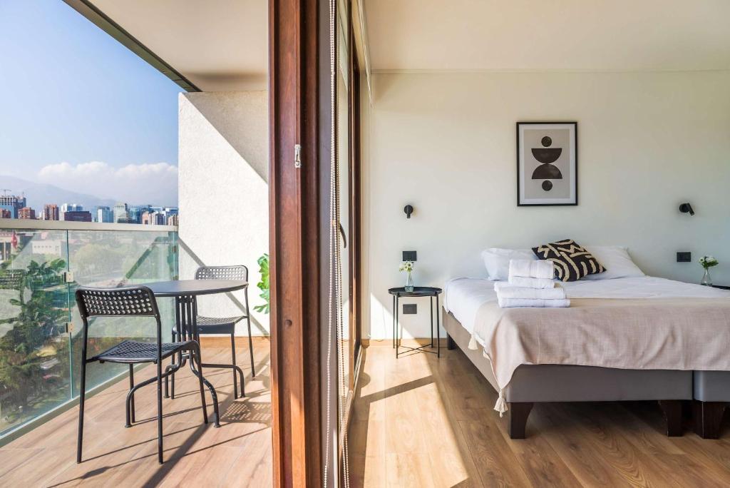 Experience comfort and spaciousness in Las Condes - 1