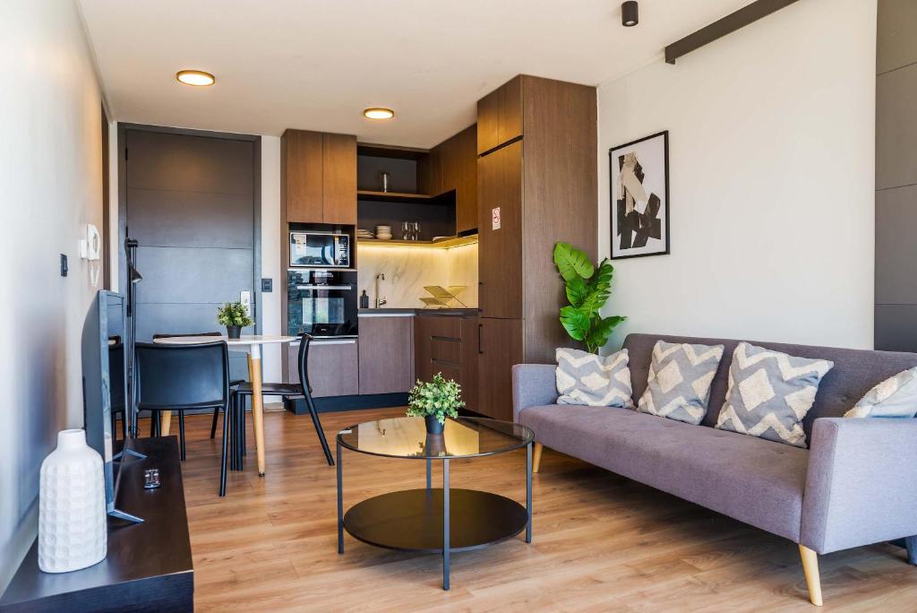 Experience comfort and spaciousness in Las Condes - 2