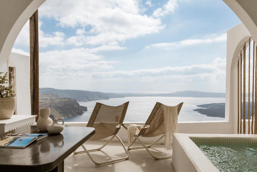 アクア ラグジュアリー スイーツ (Aqua Luxury Suites) バルコニー/テラス