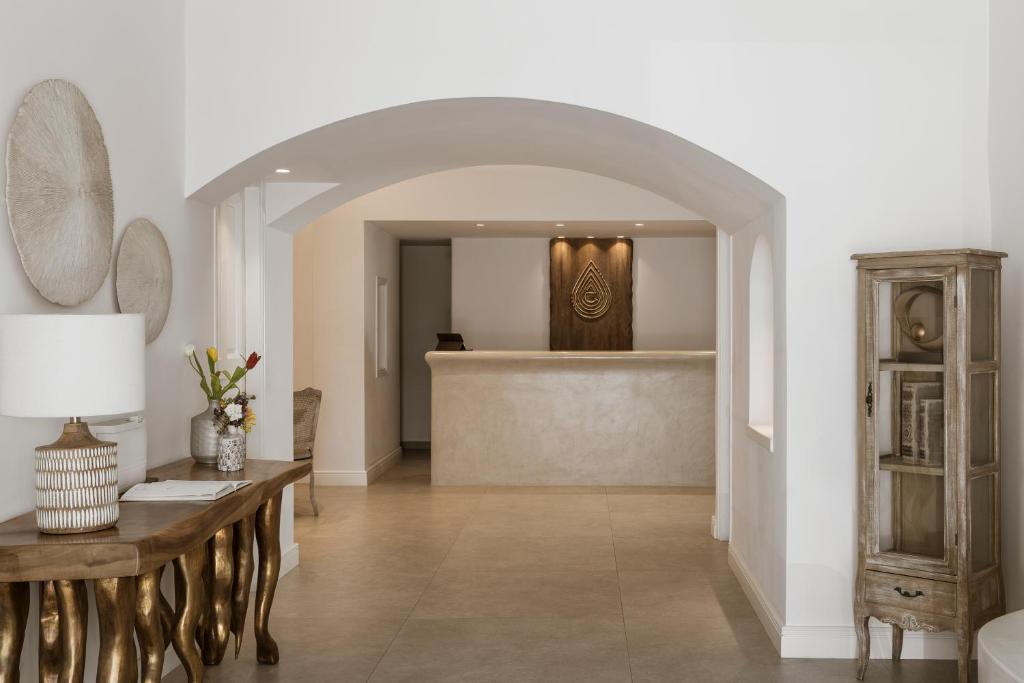 フロント・ロビー