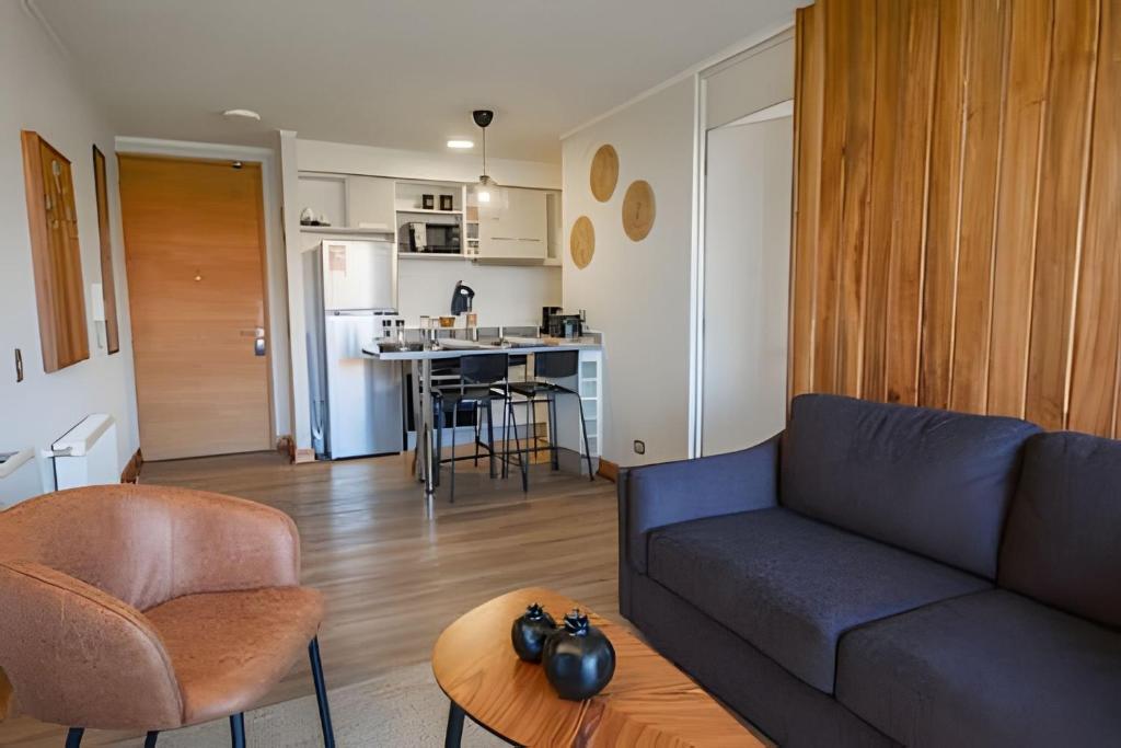 Departamento en condominio a pasos del centro. - 1