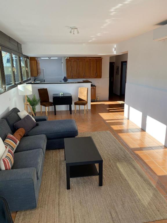 Penthouse, near beach, down town Fuengirola, free Parking - 4
