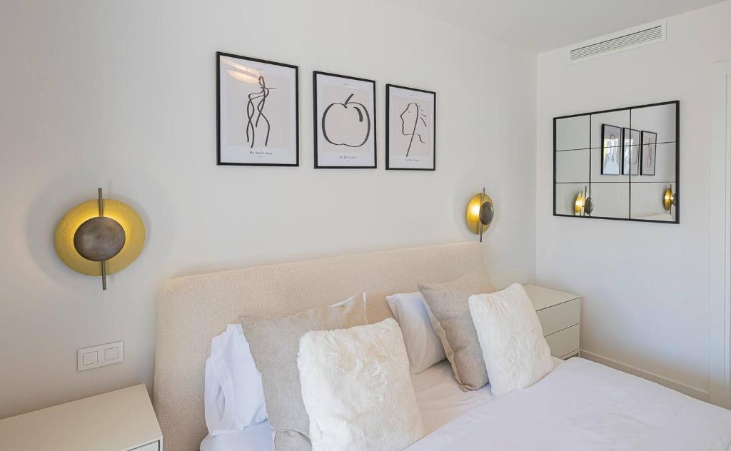 Magnificent 3-Bedroom Apartment, Terrace, Sauna and Swimming Pools - 4