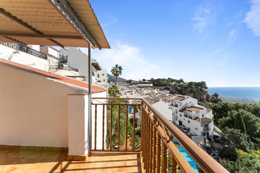 Charming Mijas Pueblo Apartment with Sea View Terrace - 3