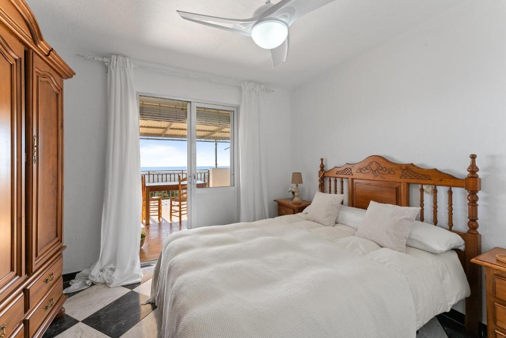 Charming Mijas Pueblo Apartment with Sea View Terrace - 4