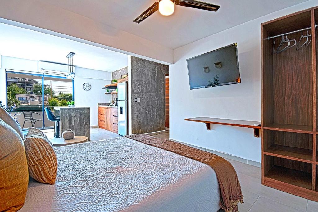 New apartment with communal pool steps from beach - 2