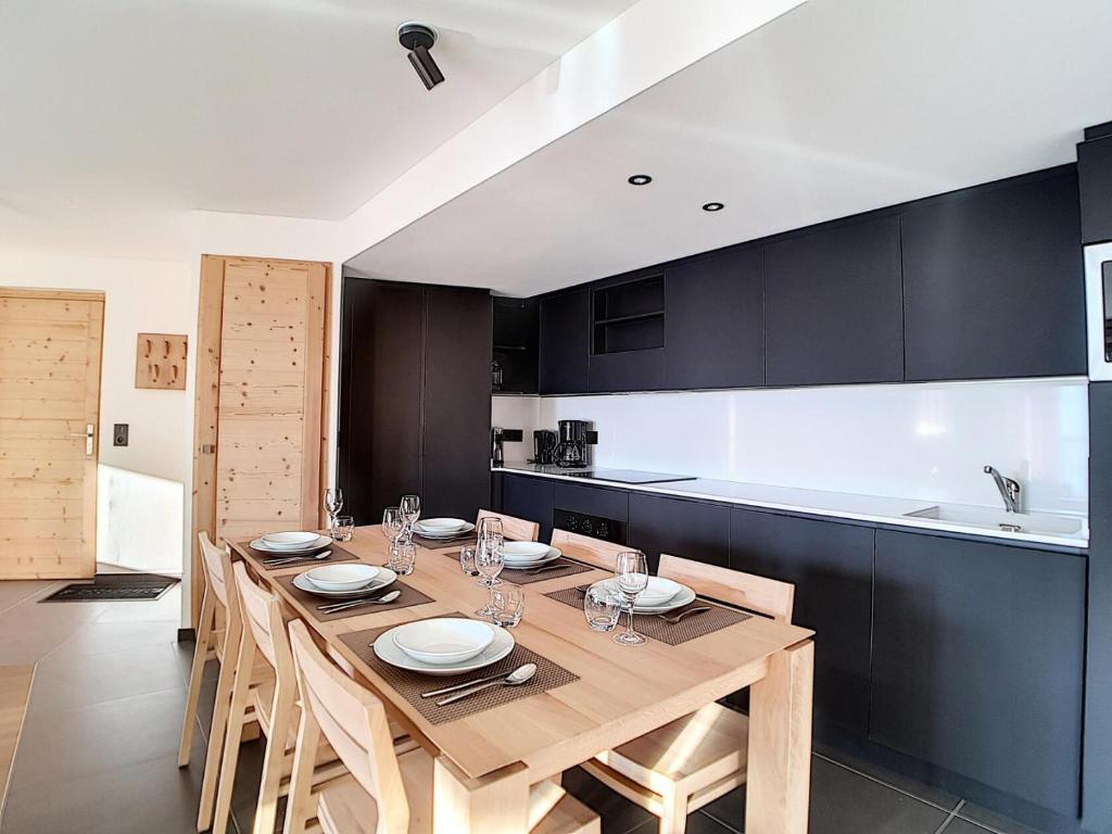Chalet 2000 - Appartement neuf · Proche des pistes · Jacuzzi · Balcon MAE-0804 - 2