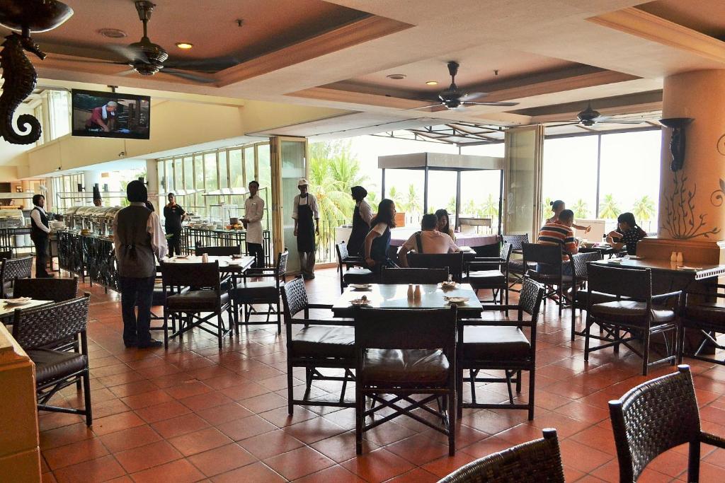 Restaurant, Corus Paradise Resort in Port Dickson