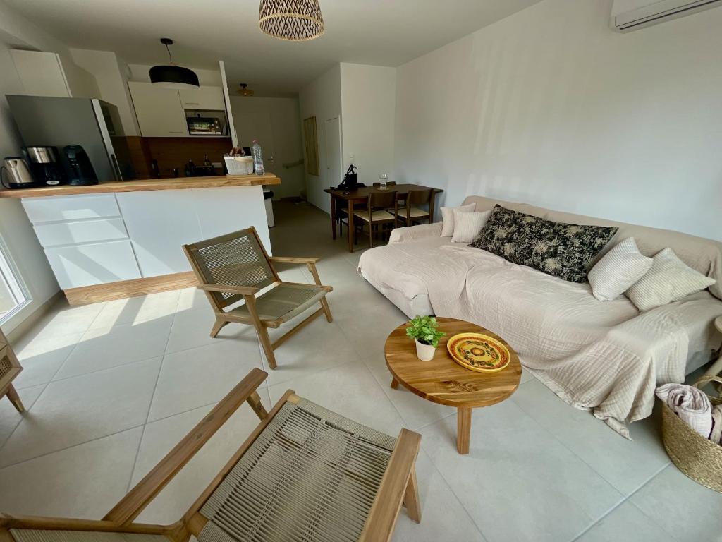 Coco beach 18 by agence bru - 4