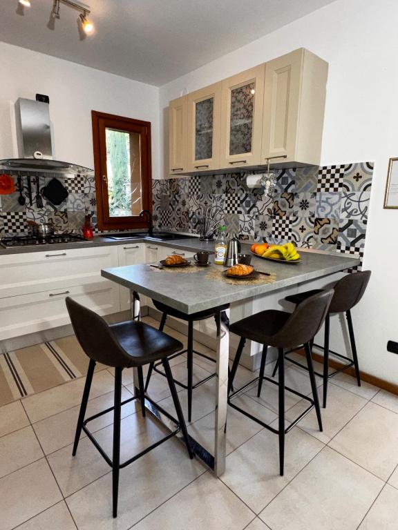 Beautiful apartment with garden - 2