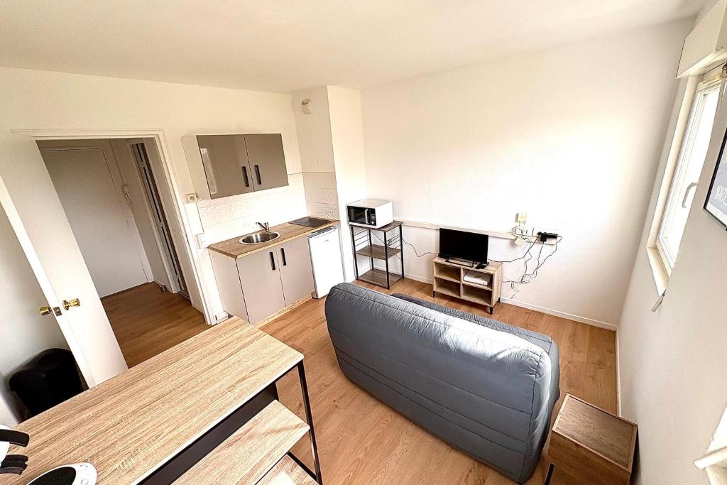 Bright Studio with a View in the Heart of Nantes - 2