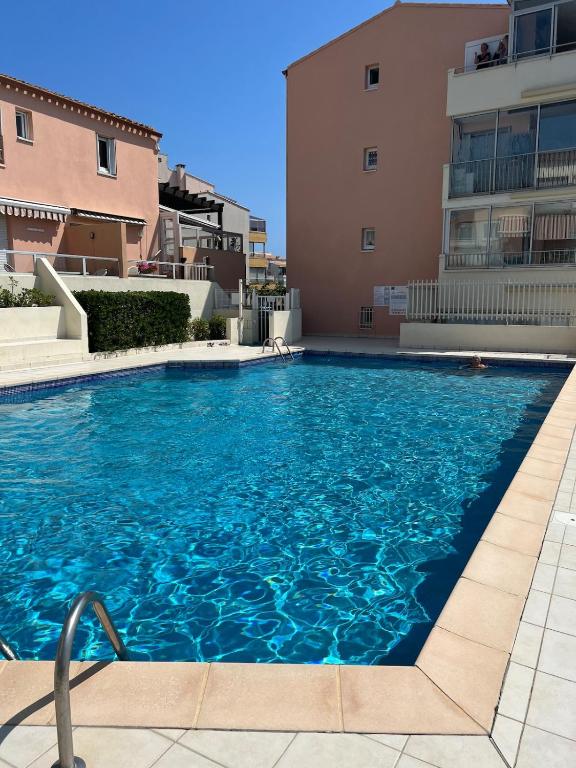 Superbe Duplex climatisé, wifi, terrasse, piscine - 4