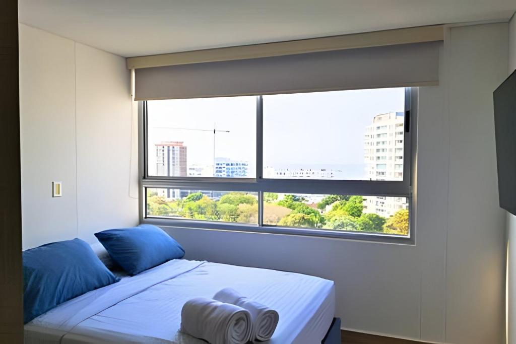 Jacuzzi with Ocean View, 3 Bedrooms, Sky and Sea - 4