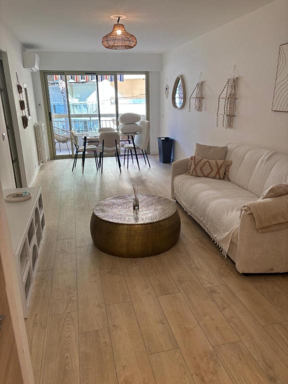 Apartment with perfect location and view - 4