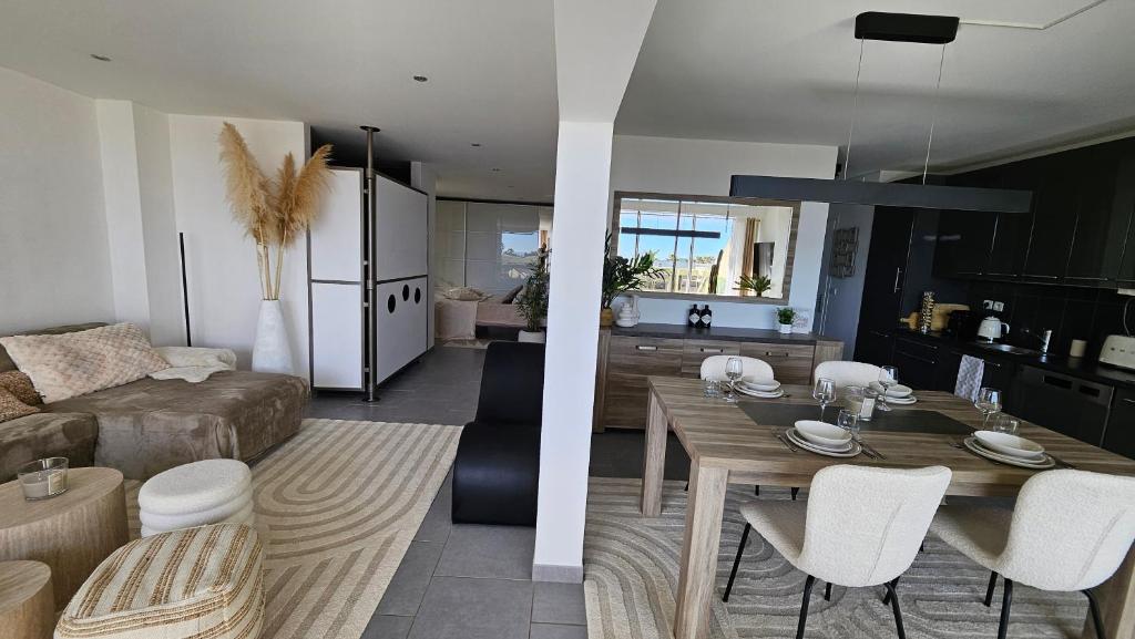 Perle Blanche Naturist Village Sea View - 3
