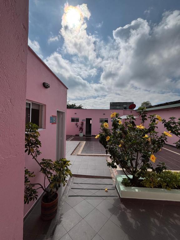 Hostal El Hangar - 2