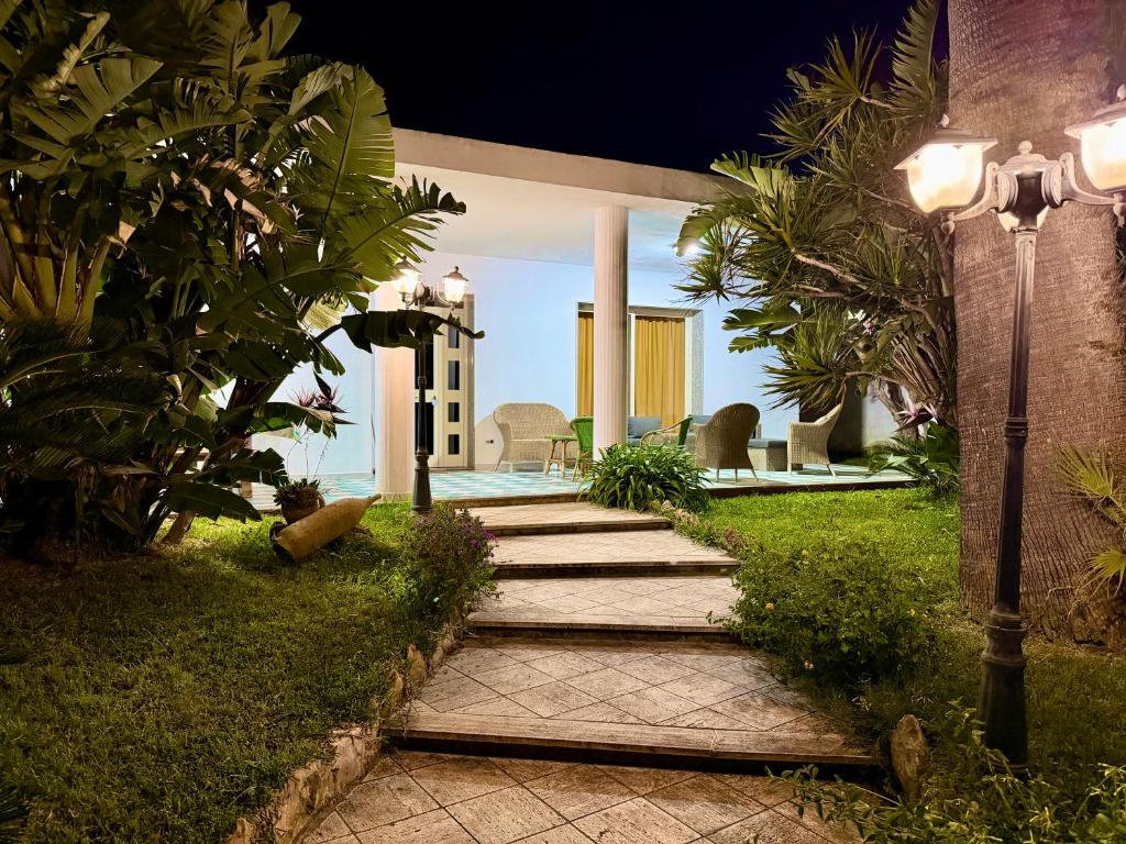 Villa Luxe Heated hydromassage mini-pool WI-FI P-Privato AC Garden Patio BBQ Near the Sea - 3
