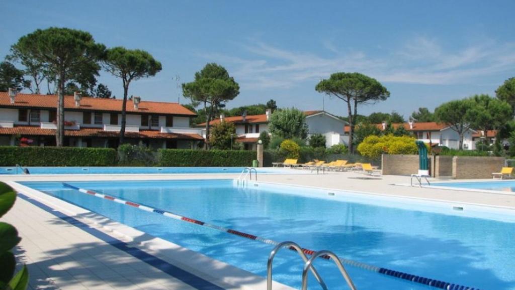 Comfy flat with shared pool - 3