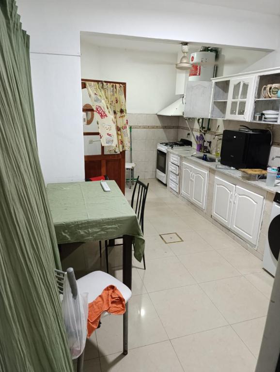 Habitación privada en casa en general paz - 2