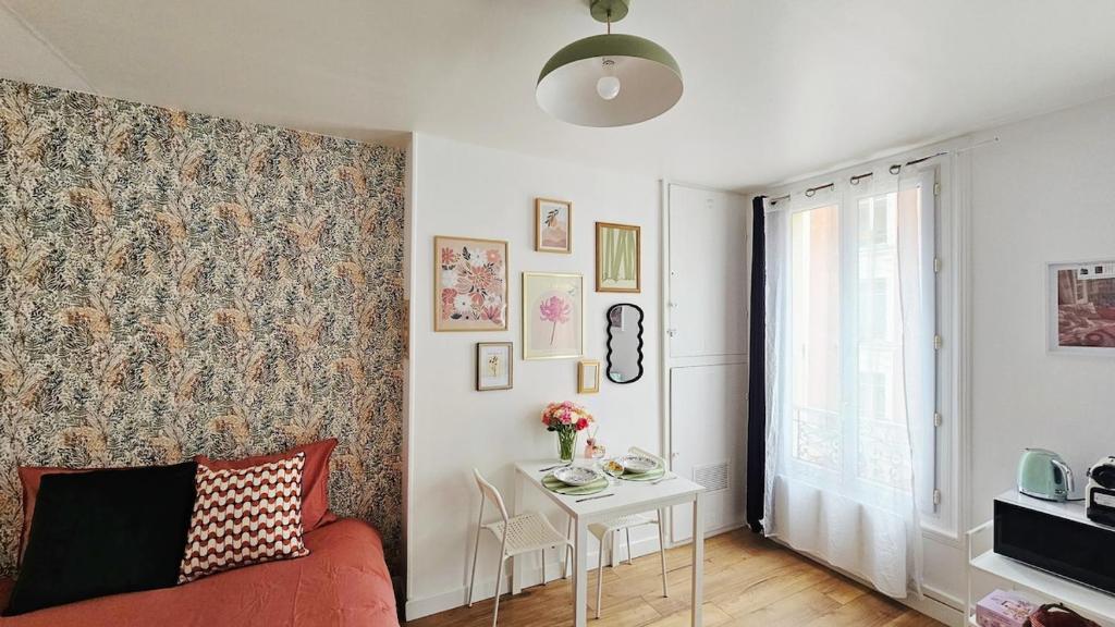 Cozy little Parisian nest, perfect for 2 people - 4