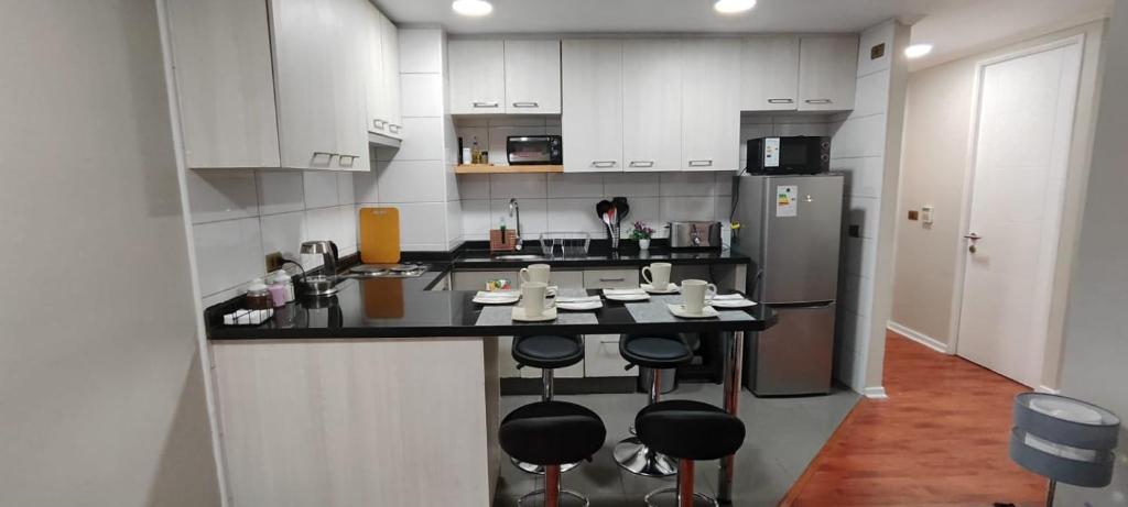 Acogedor departamento 4 camas con estacionamiento comuna macul metro camino agricola - 2