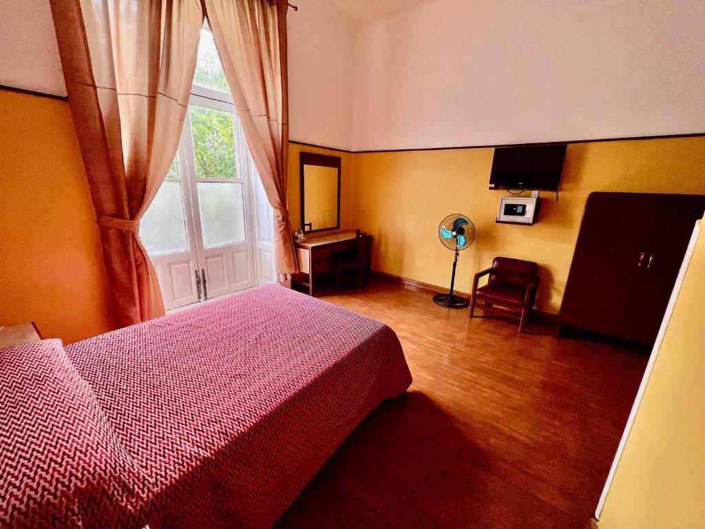 Hotel Isabel - 1