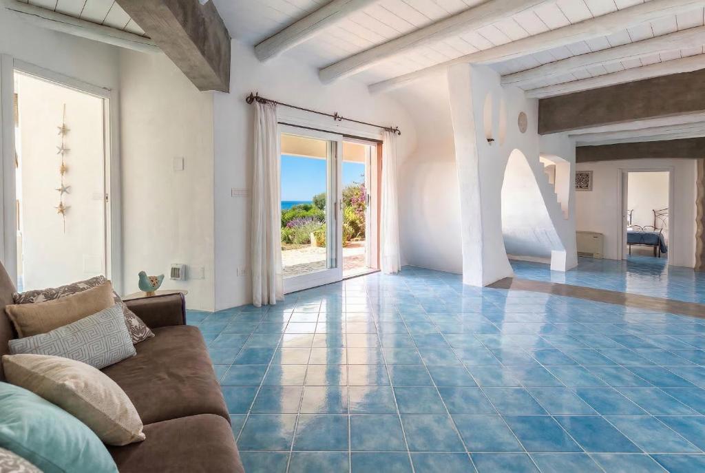 Villa Emmeline fronte mare 5 camere 6 bagni infinity pool WiFi per 12 persone - 5