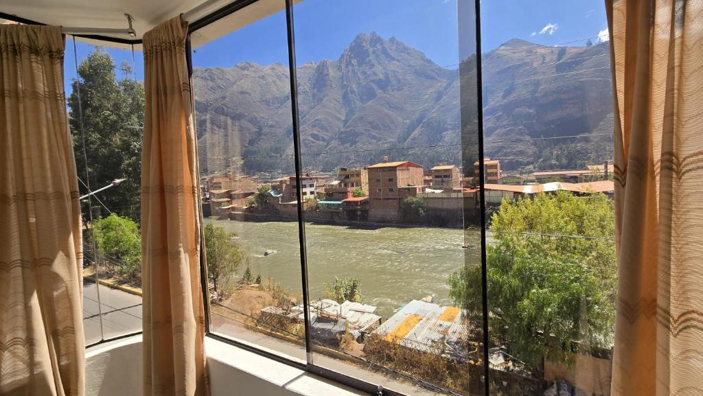 Riverview Room 2 - PISAQ - 3