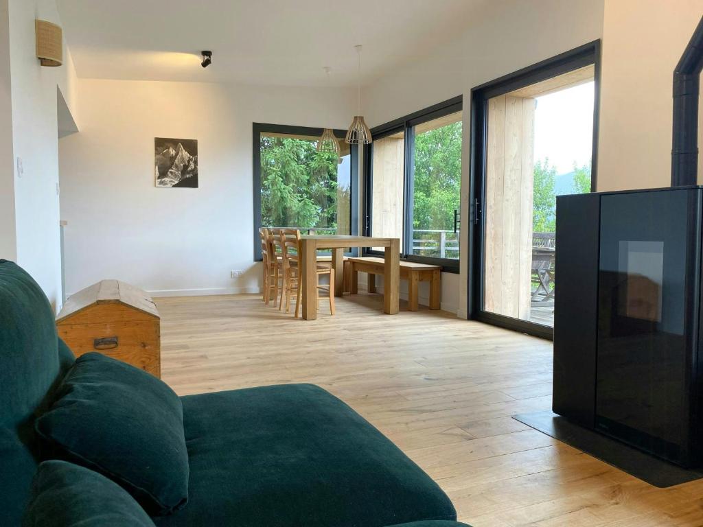 Ecological Chalet Facing Mont Blanc In Passy - 3