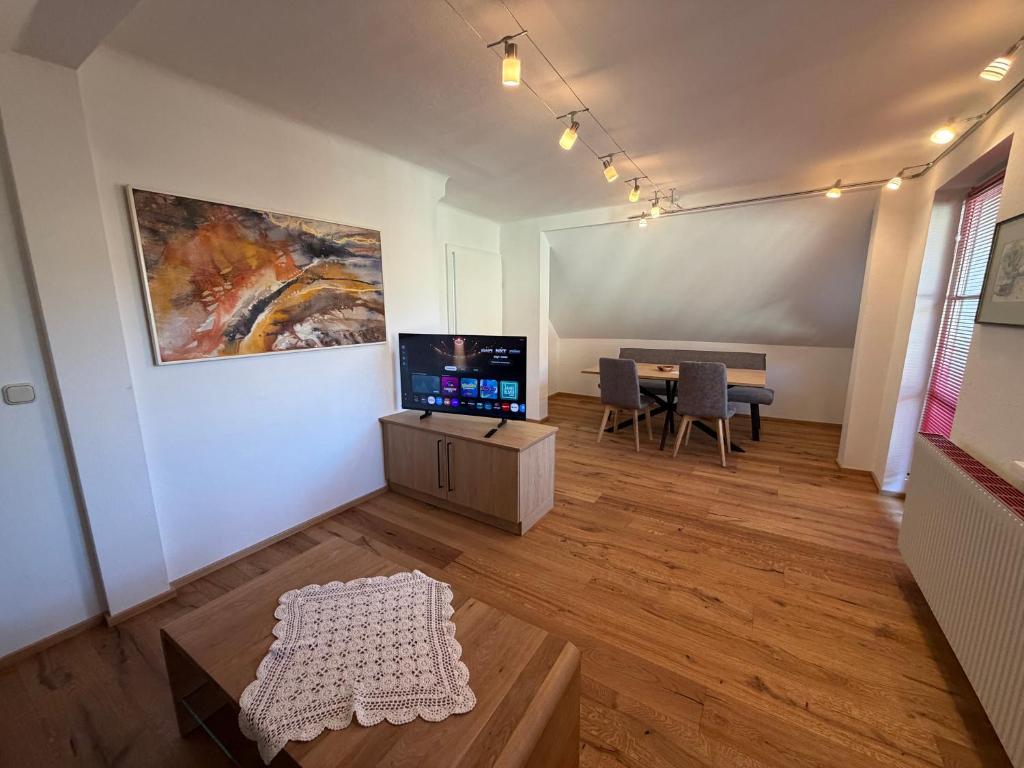 Ferienwohnung Roseggersiedlung - 3
