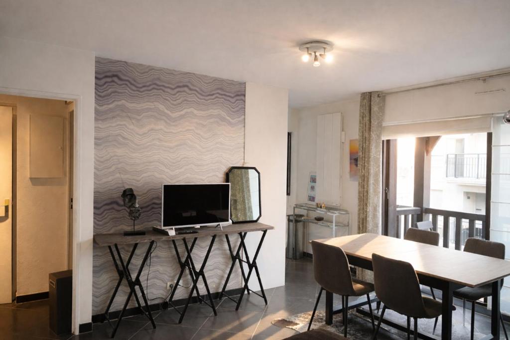 Deauville Centre, Grand studio avec Balcon, à 2 pas du marché - 5
