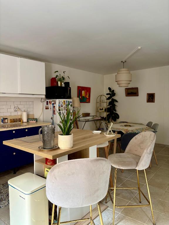 Appartement avec terrasse proche centre ville d'Arles - 2