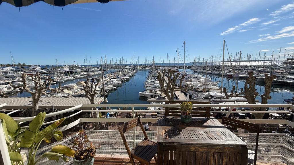 Le Petit Pinson Meerblick Port Golfe-Juan - 1