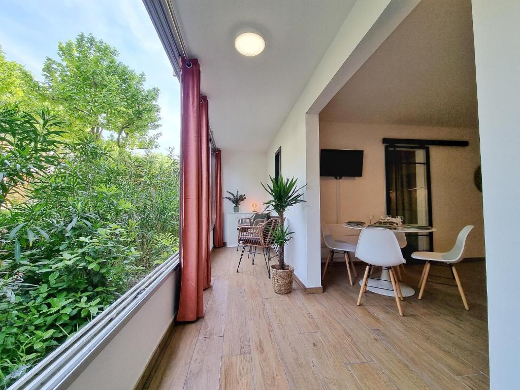 Écrin de Verdure - Design & Confort T2 38m2, WIFI, Piscine & Plage à 200m - 1
