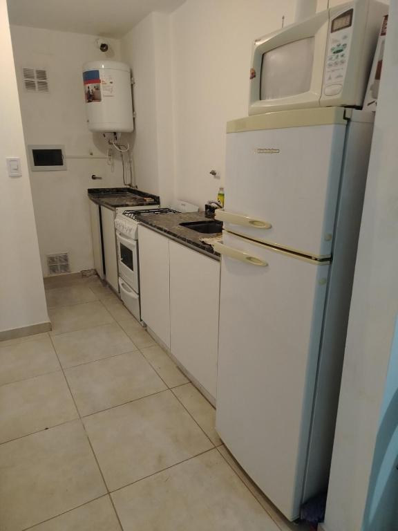 Departamento Amoblado En Barrio General Paz - 5