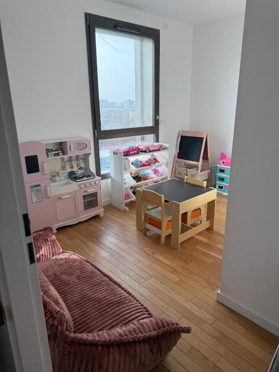 Rooftop Duplex with terrace overlooking the Eiffel Tower - 3